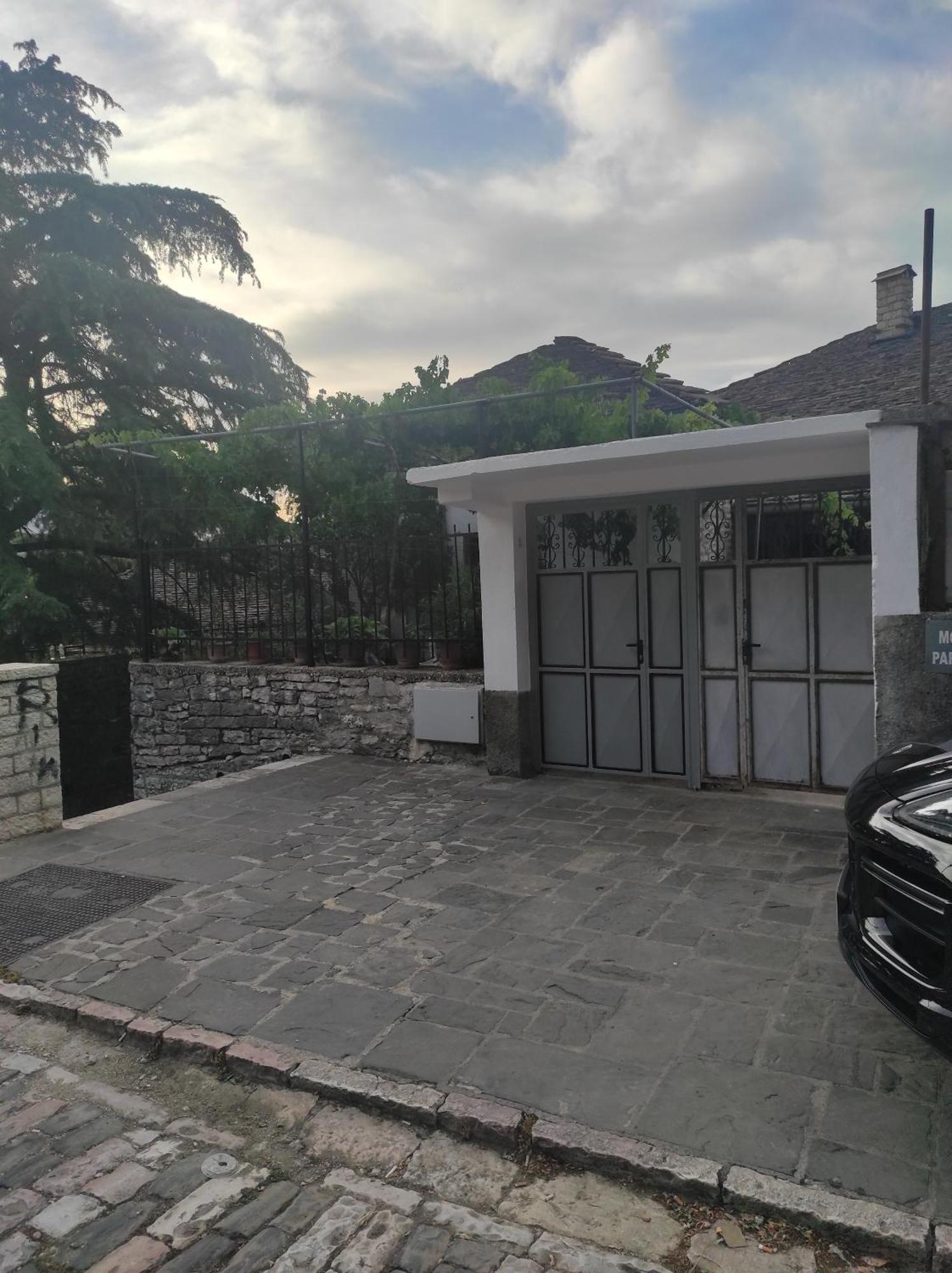 Xheison Apartment Gjirokastër 외부 사진